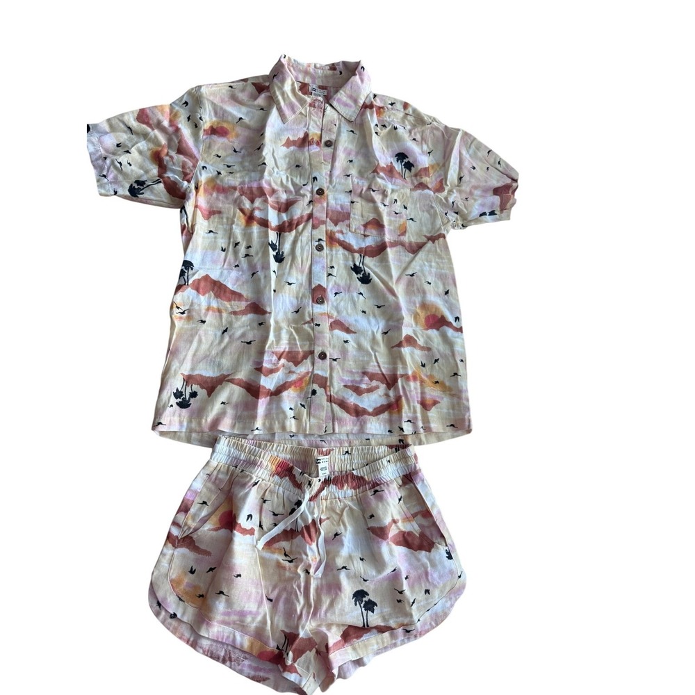 Billabong Women's Pajama Set Button Up Top Shorts Tropical Sunset Palm Trees M - Picture 3 of 7